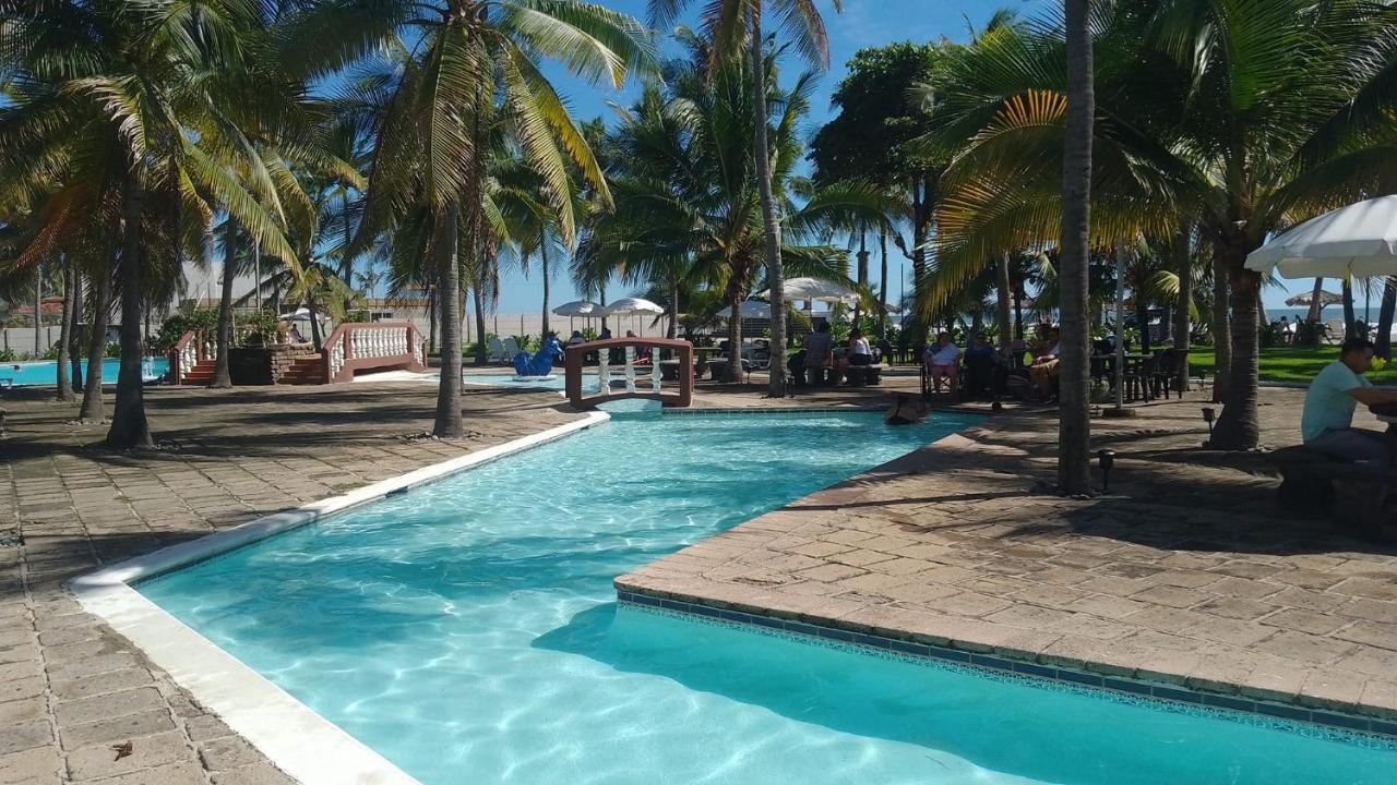 Hotel Tesoro Beach San Luis La Herradura Exterior photo