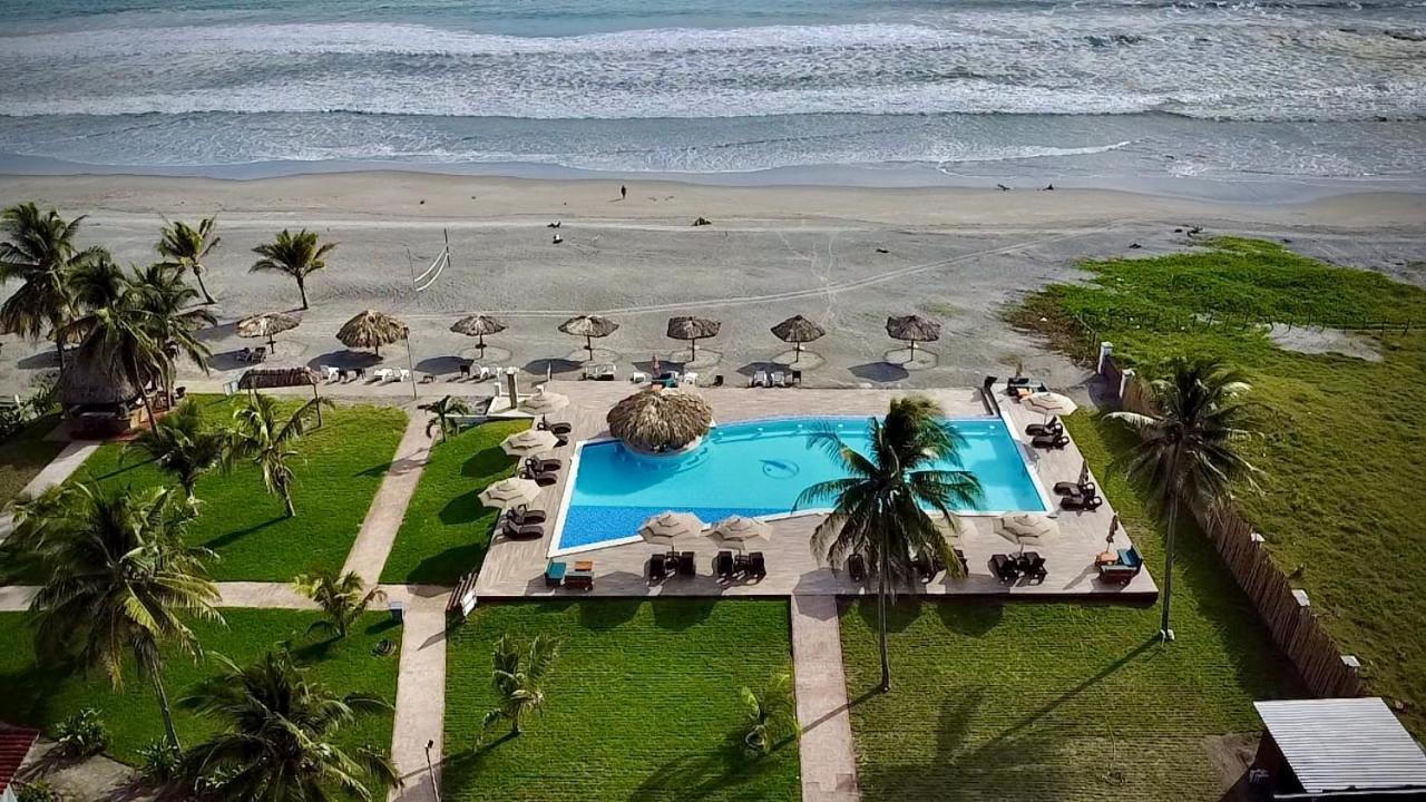 Hotel Tesoro Beach San Luis La Herradura Exterior photo