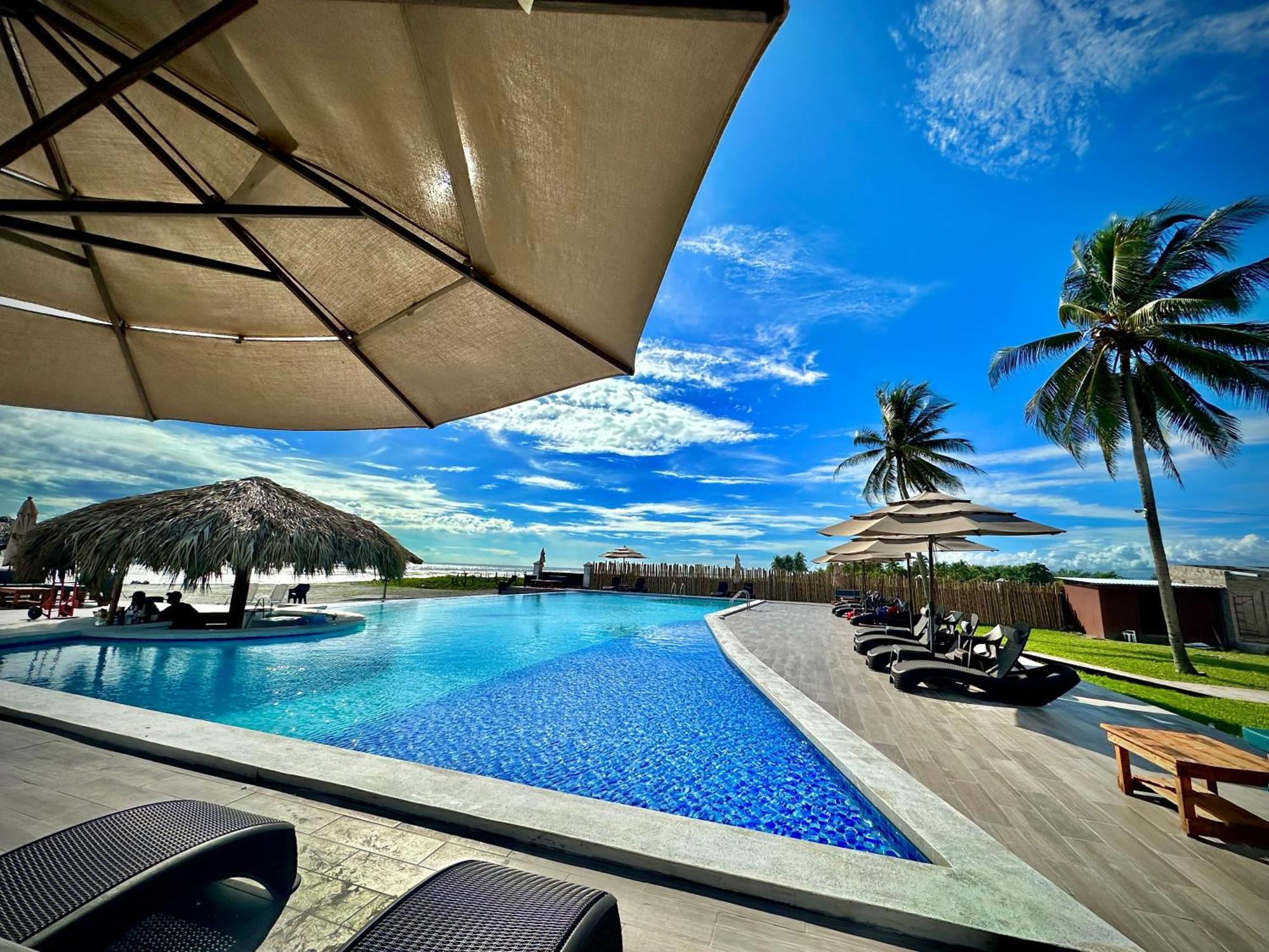 Hotel Tesoro Beach San Luis La Herradura Exterior photo