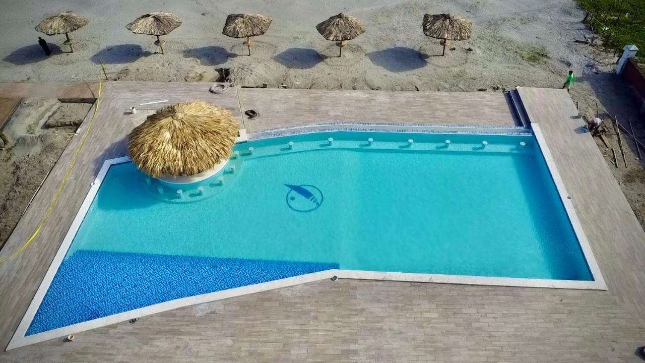 Hotel Tesoro Beach San Luis La Herradura Exterior photo