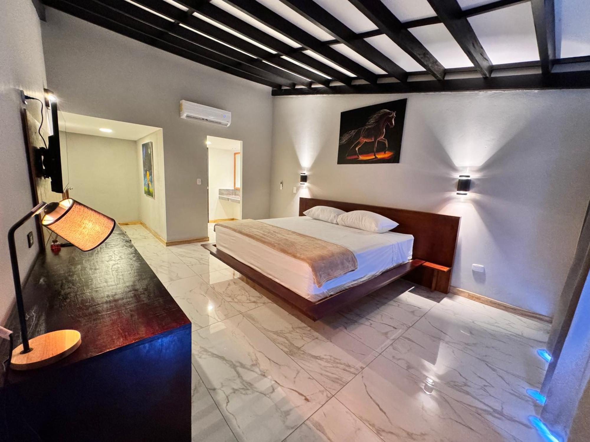 Hotel Tesoro Beach San Luis La Herradura Exterior photo